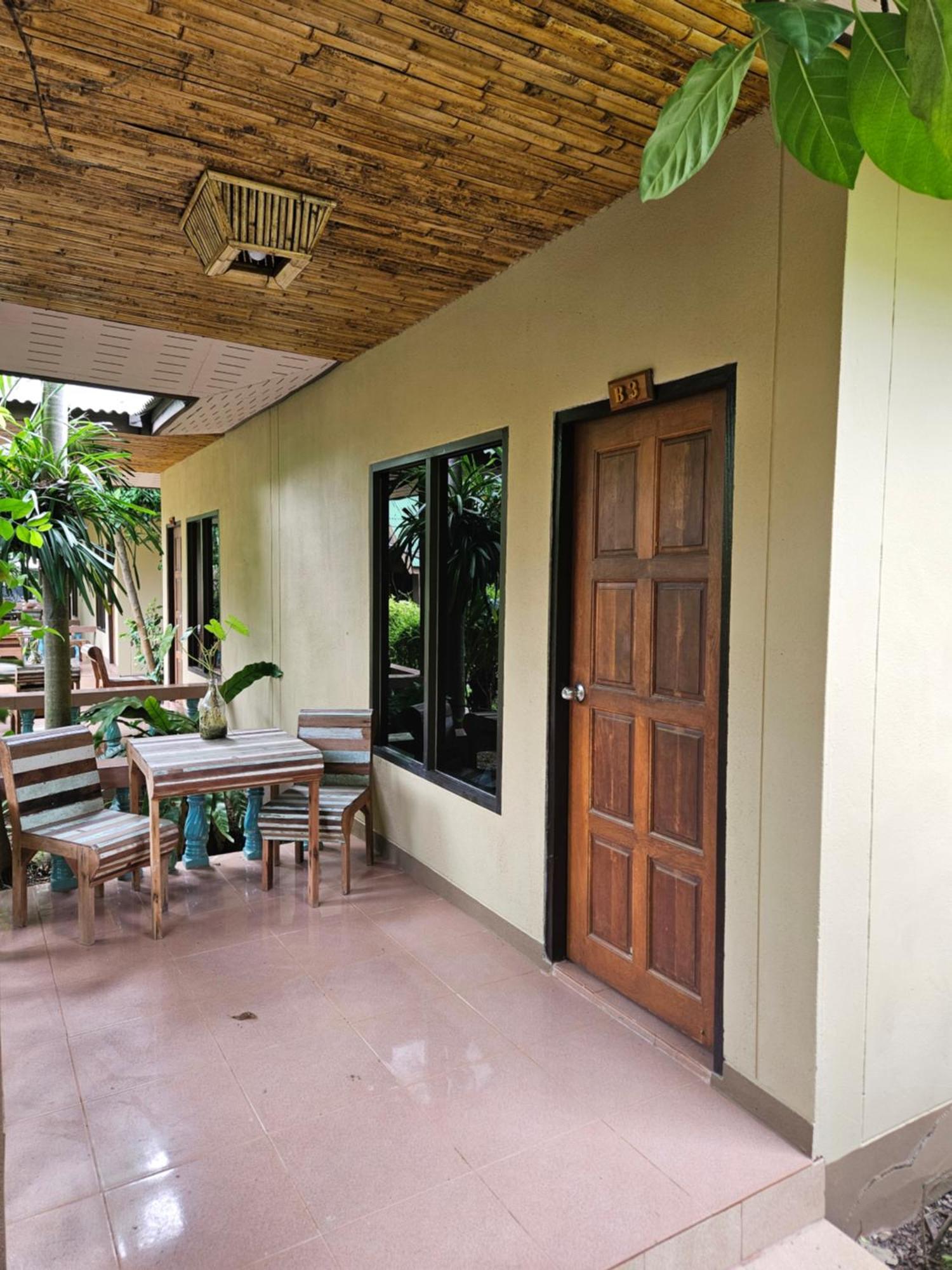 Lanta Riviera Beach Resort Koh Lanta Exterior photo